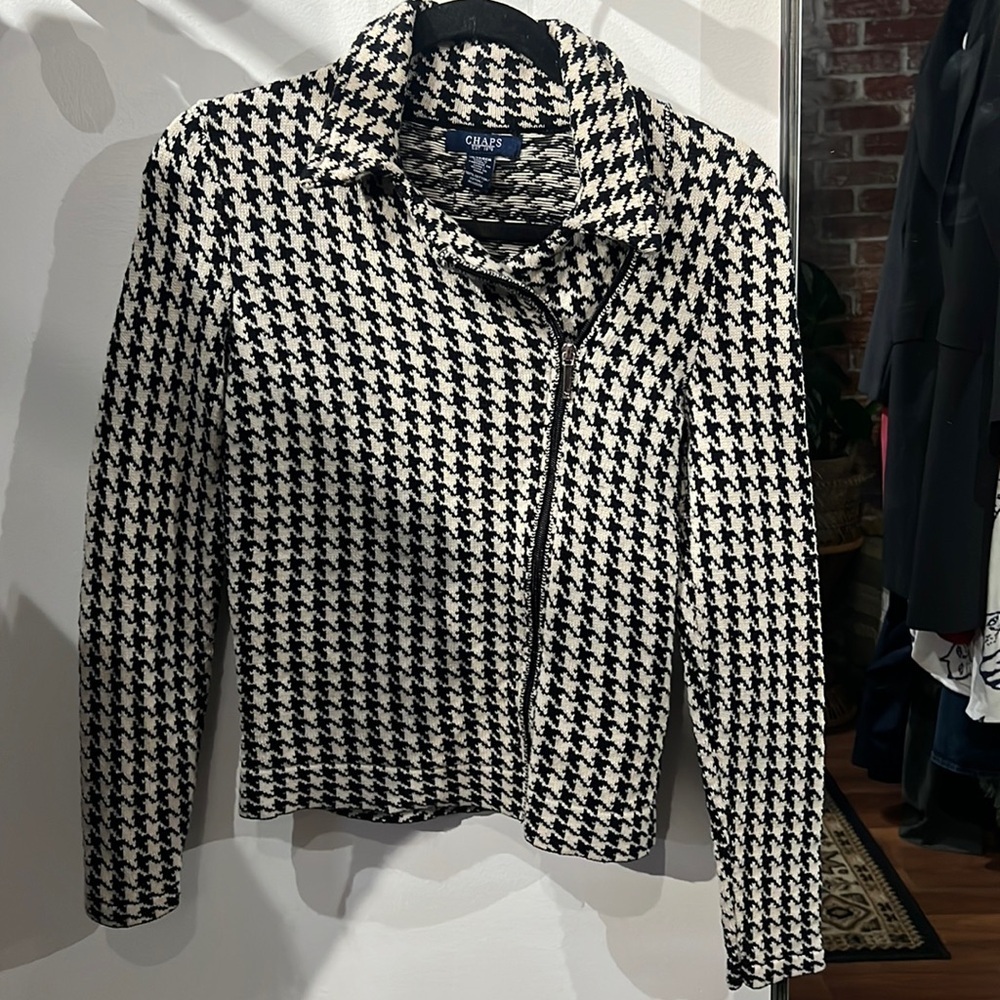 Chaps fitted houndstooth asymmetrical zip sweater with collar 100% cotton​
